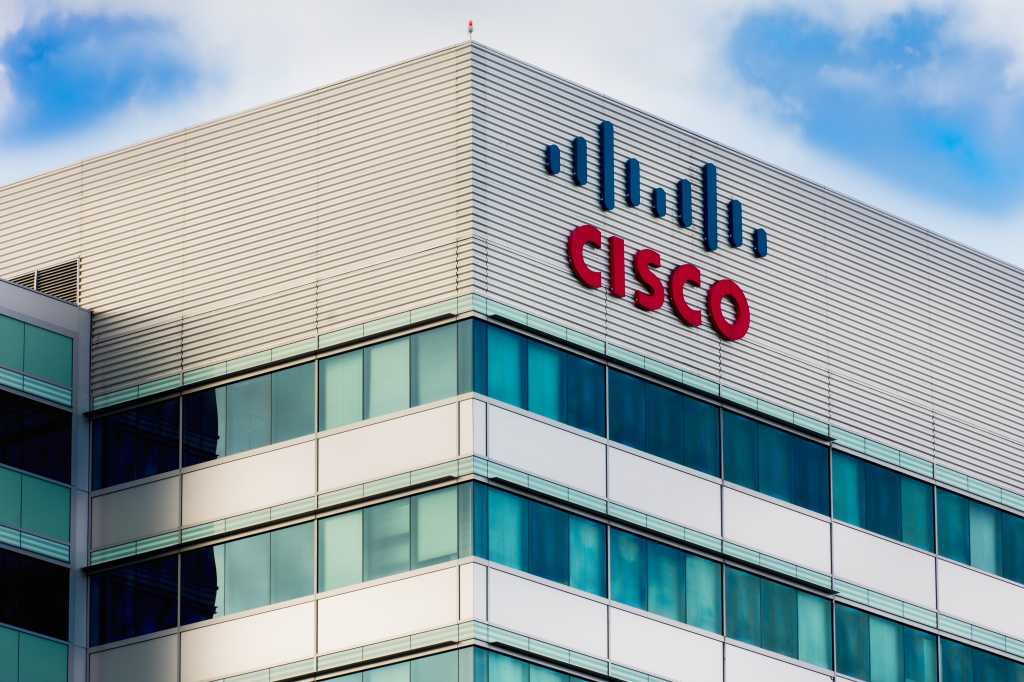Lead image for “Critical Cisco Secure Email Gateway zero-day gives attackers root access”.